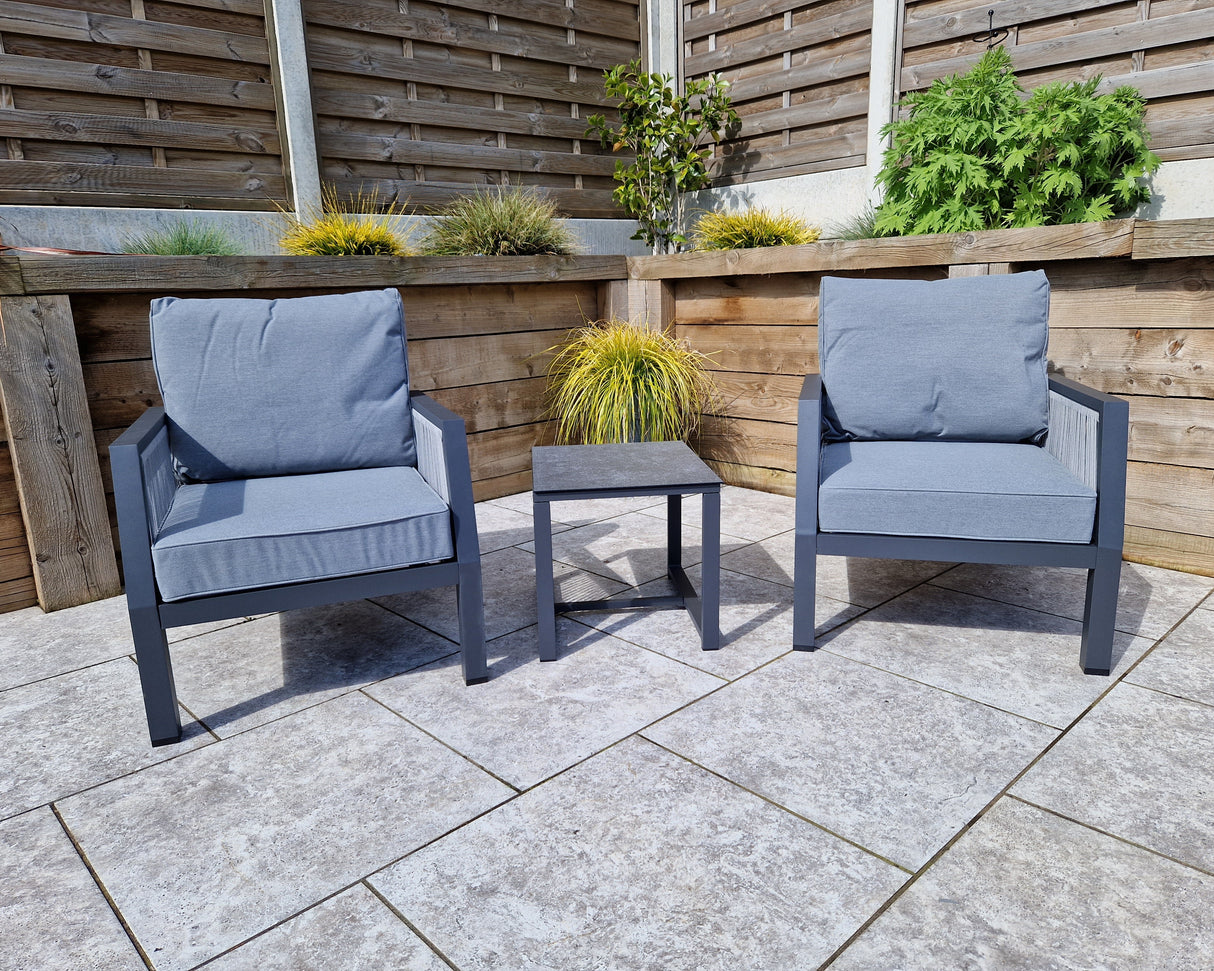 Signature Weave Bettina 3-Piece Lounge Set with Table and 2 Chairs