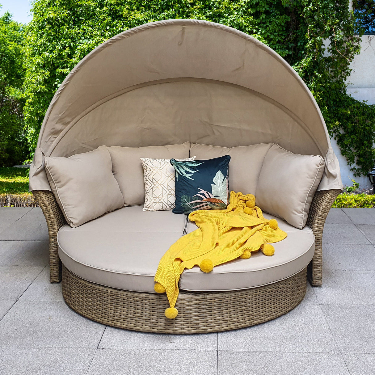 Signature Weave Lily Daybed with Canopy - Nature