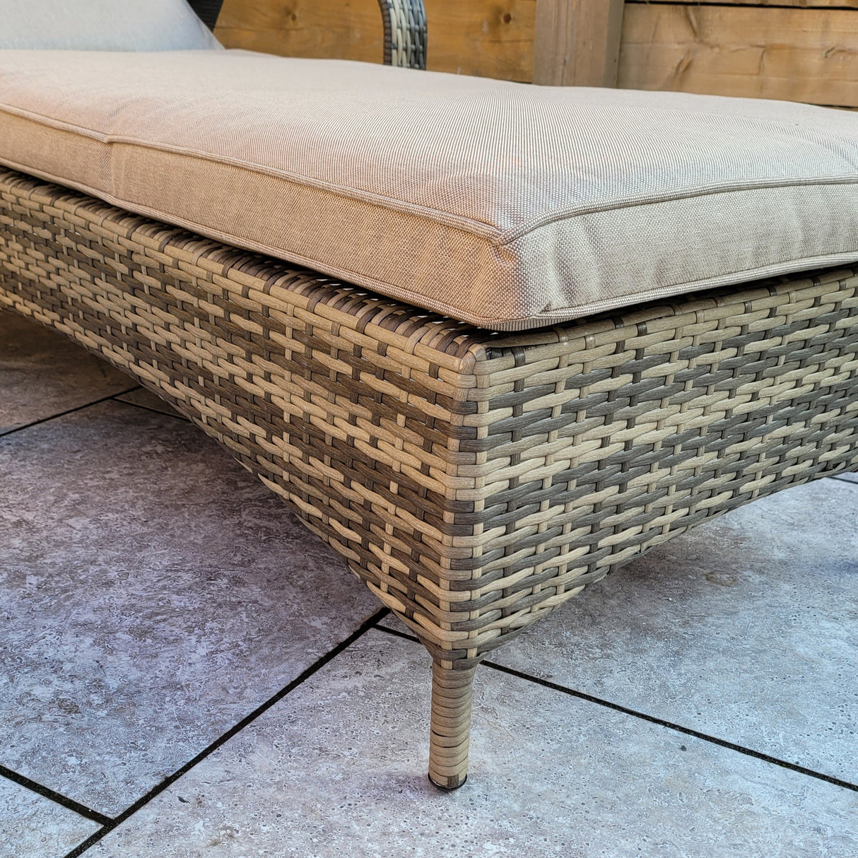 Signature Weave Savannah Single Sunbed with Glass Top Side Table - Nature Brown