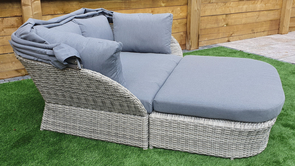 Signature Weave Meghan Daybed with Canopy