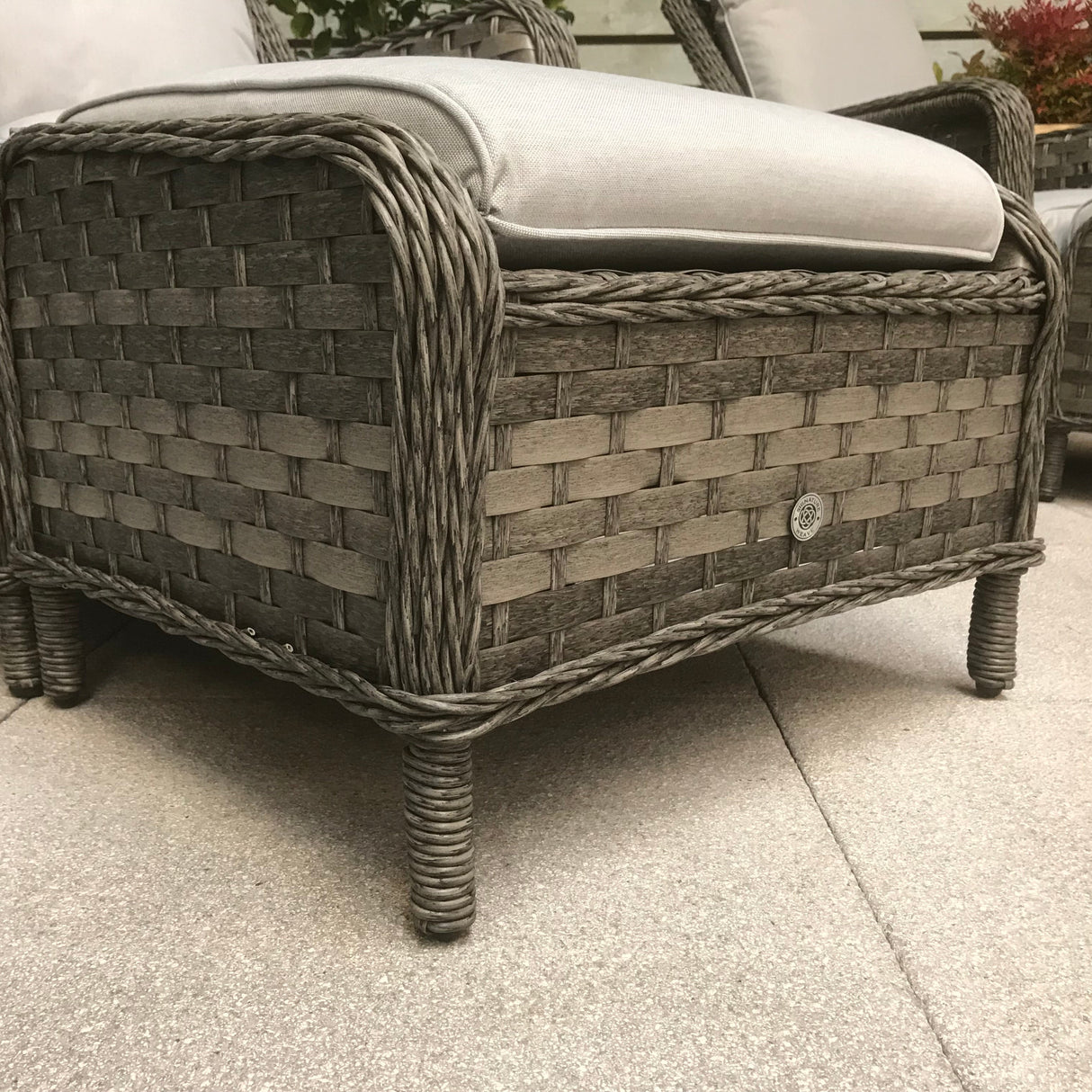 Signature Weave Mia Lounge Chair Set with Glass Top Side Table