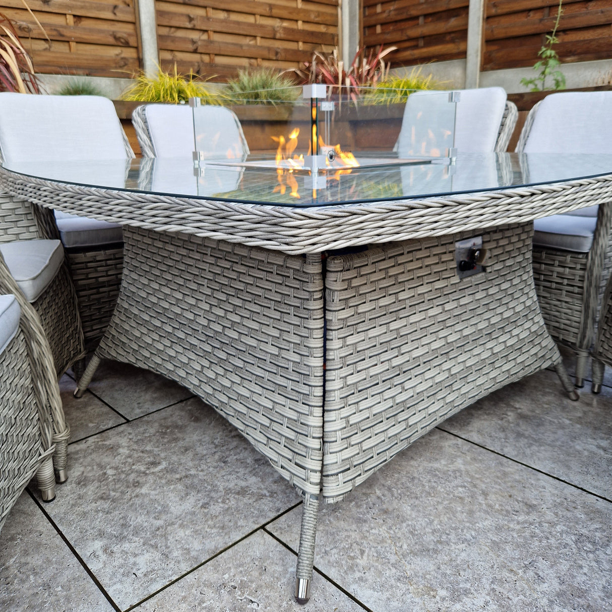 Signature Weave Edwina Eight-Seat Square Gas Firepit Table – 3 Wicker Special Grey Weave